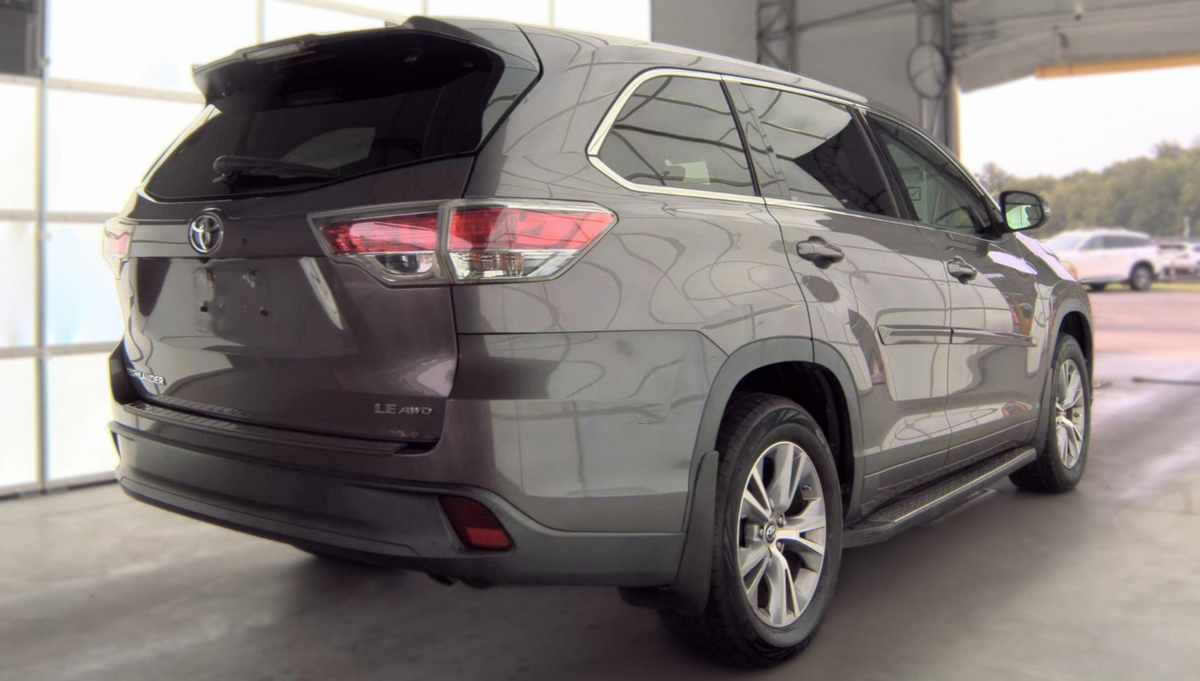 2016 Toyota Highlander LE Plus