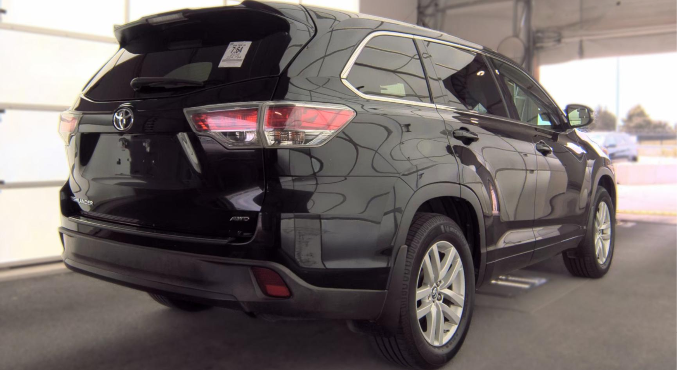 2016 Toyota Highlander LE