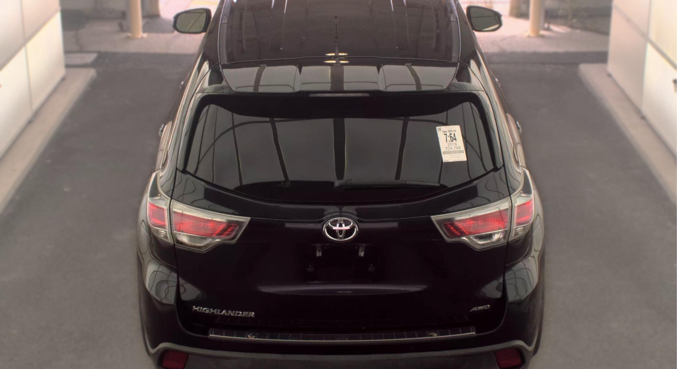 2016 Toyota Highlander LE
