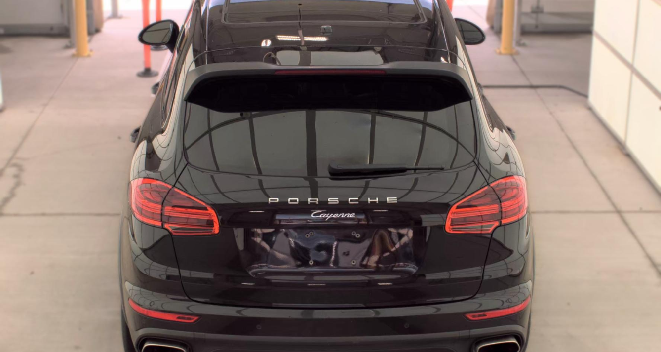 2017 Porsche Cayenne Platinum Edition