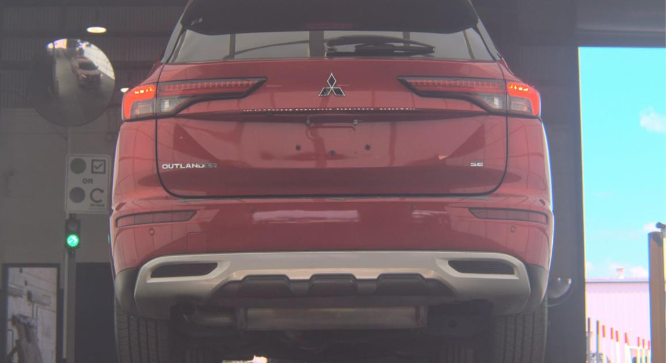 2023 Mitsubishi Outlander SE
