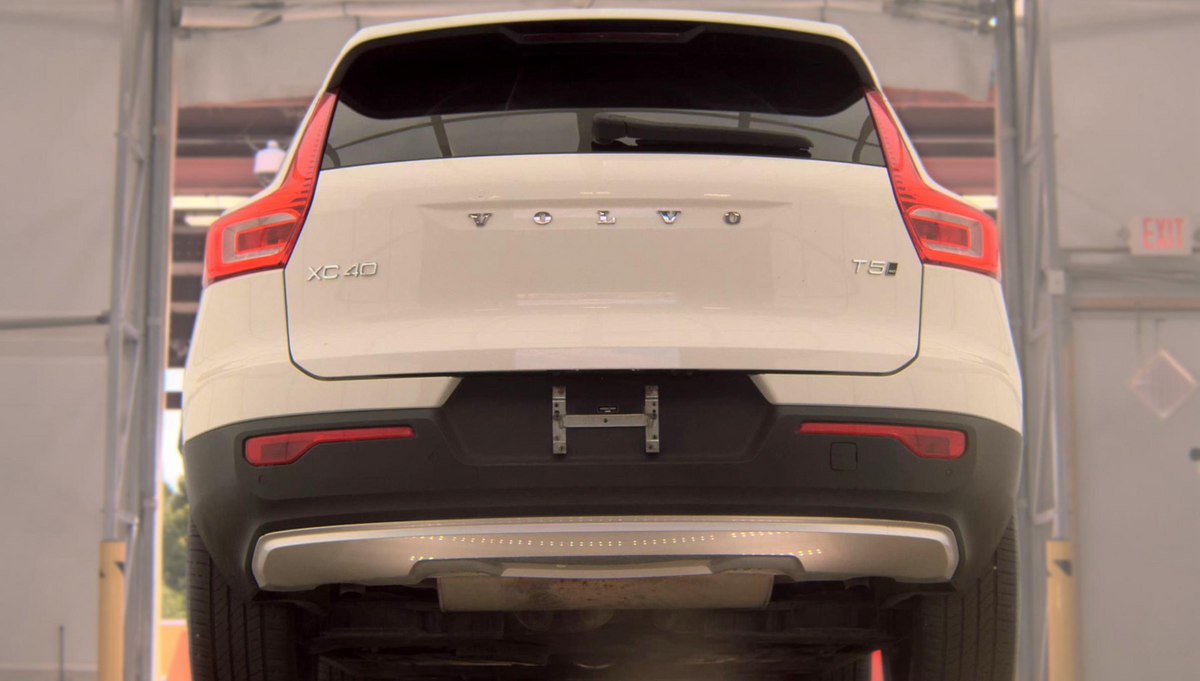 2020 Volvo XC40 T5 Momentum