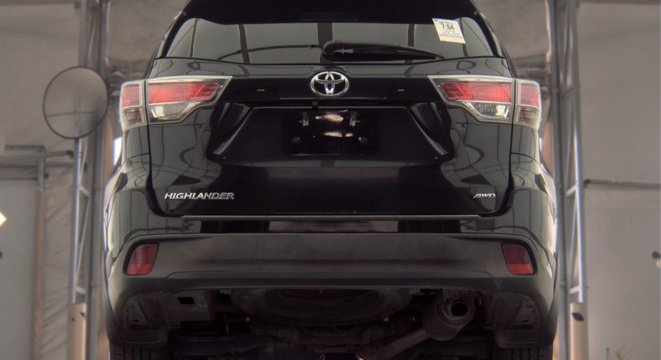 2016 Toyota Highlander LE