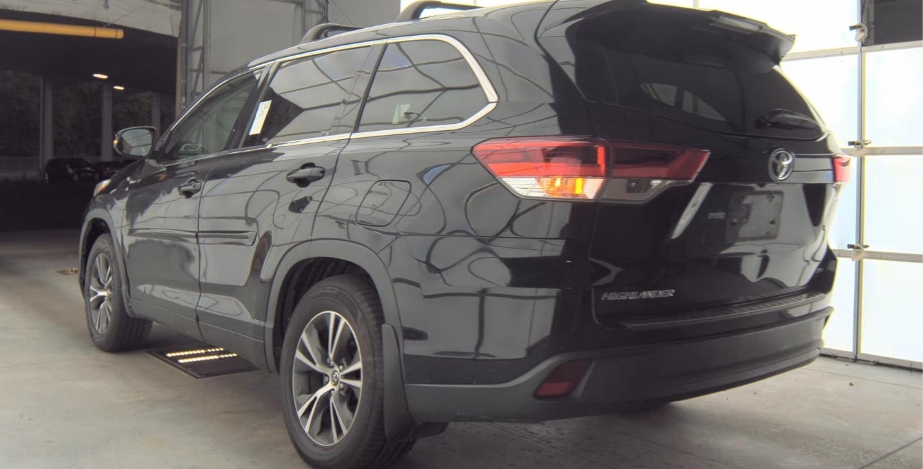 2018 Toyota Highlander LE