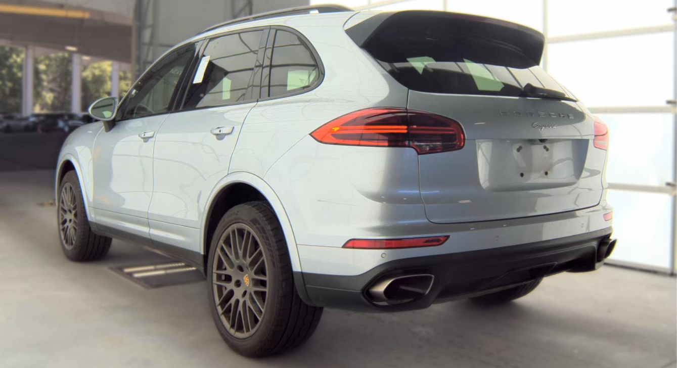 2017 Porsche Cayenne Platinum Edition