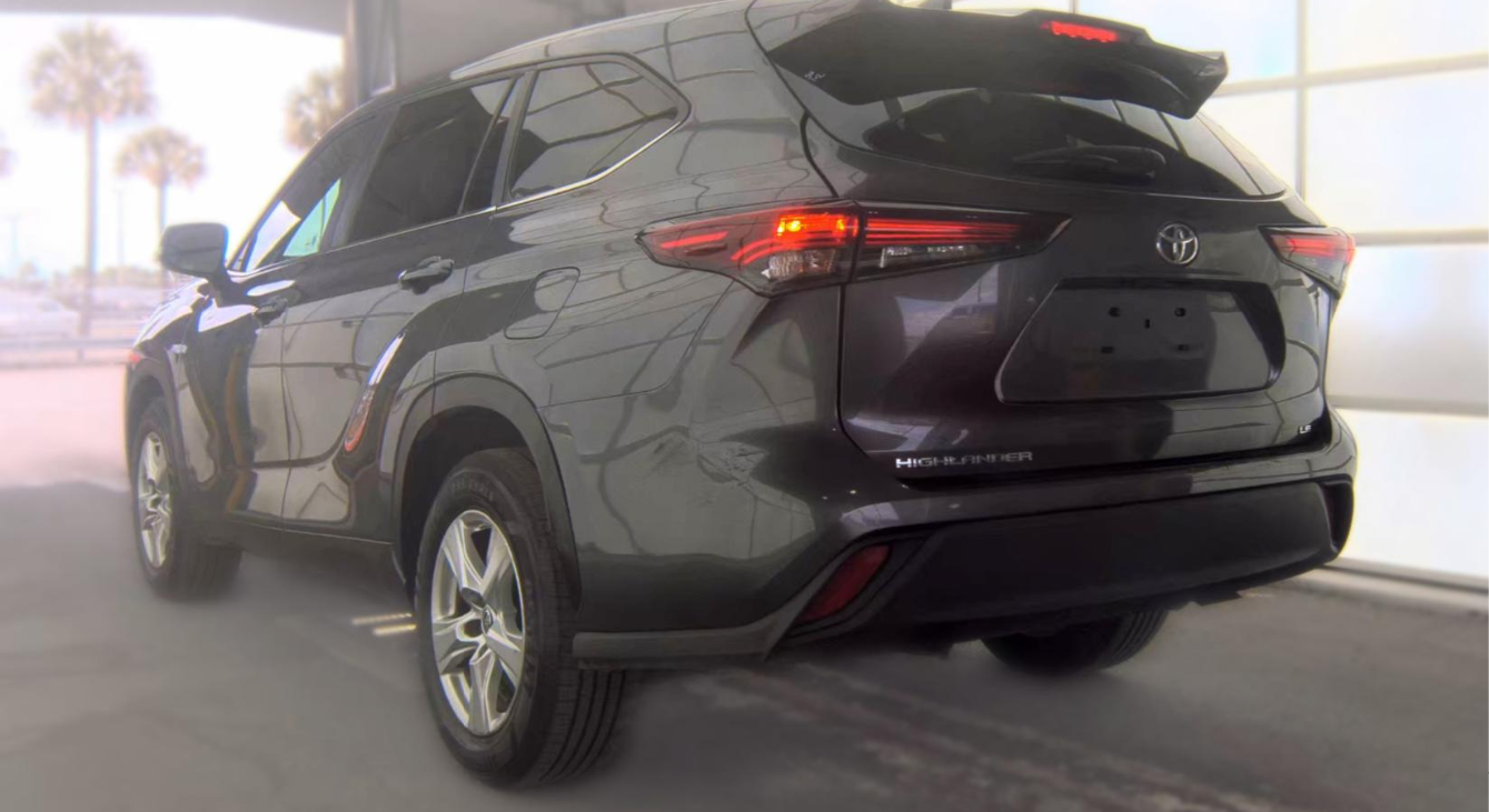 2024 Toyota Highlander LE