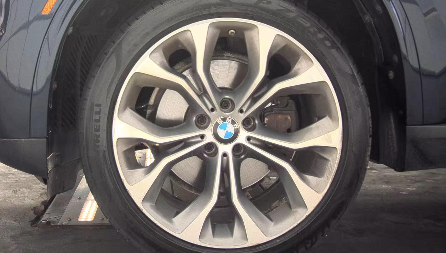 2017 BMW X5 Sports Activity Vehicle iPerformance LUXURY LINE
