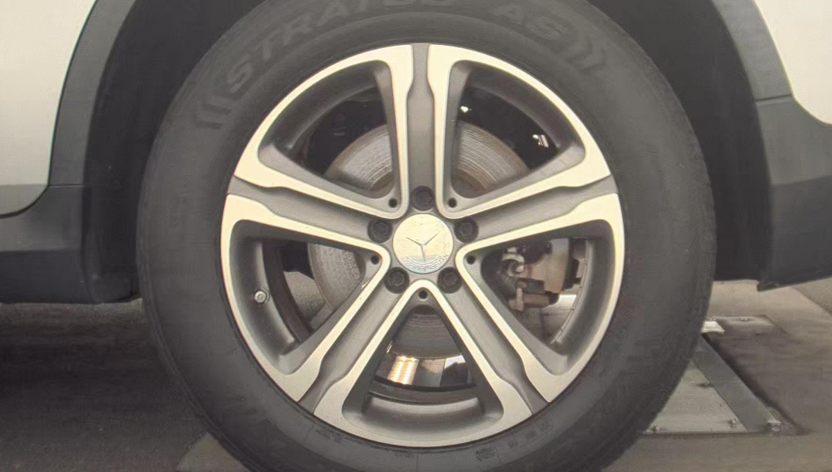 2016 Mercedes-Benz GLC 300