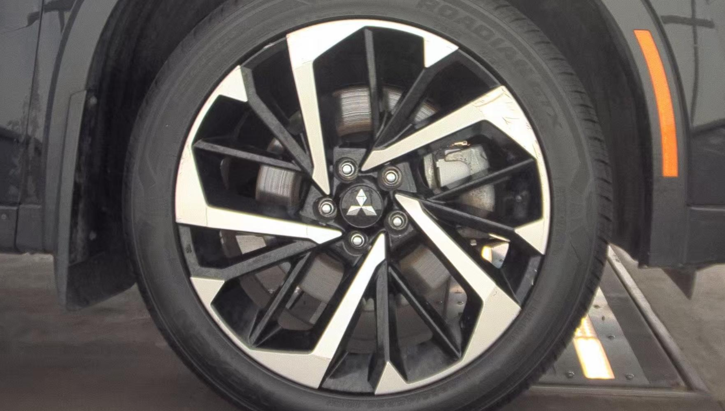 2022 Mitsubishi Outlander ES