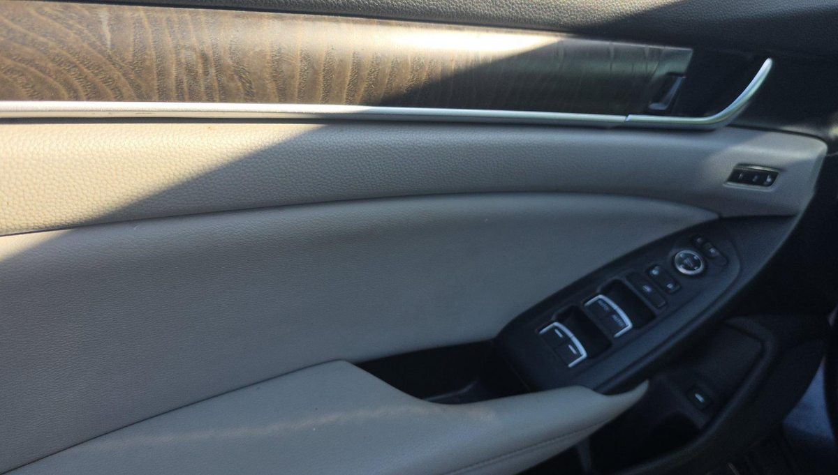 2018 Honda Accord Hybrid Touring