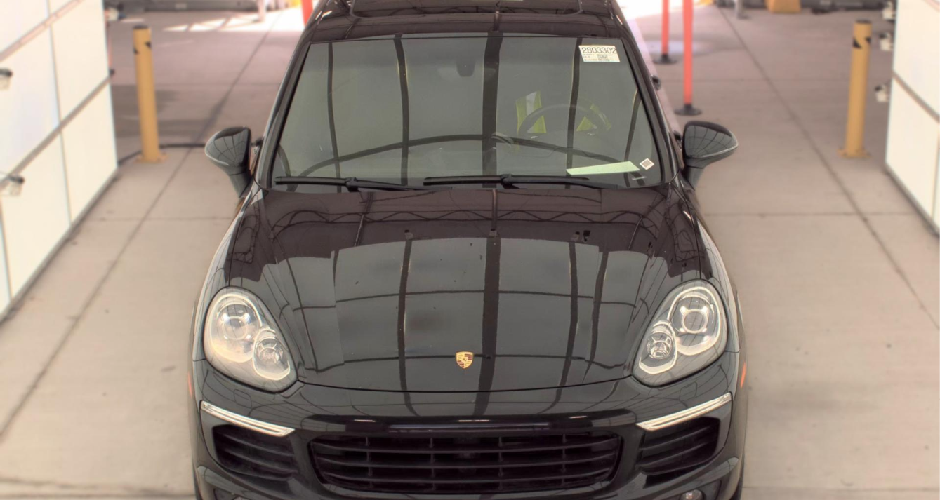 2017 Porsche Cayenne Platinum Edition