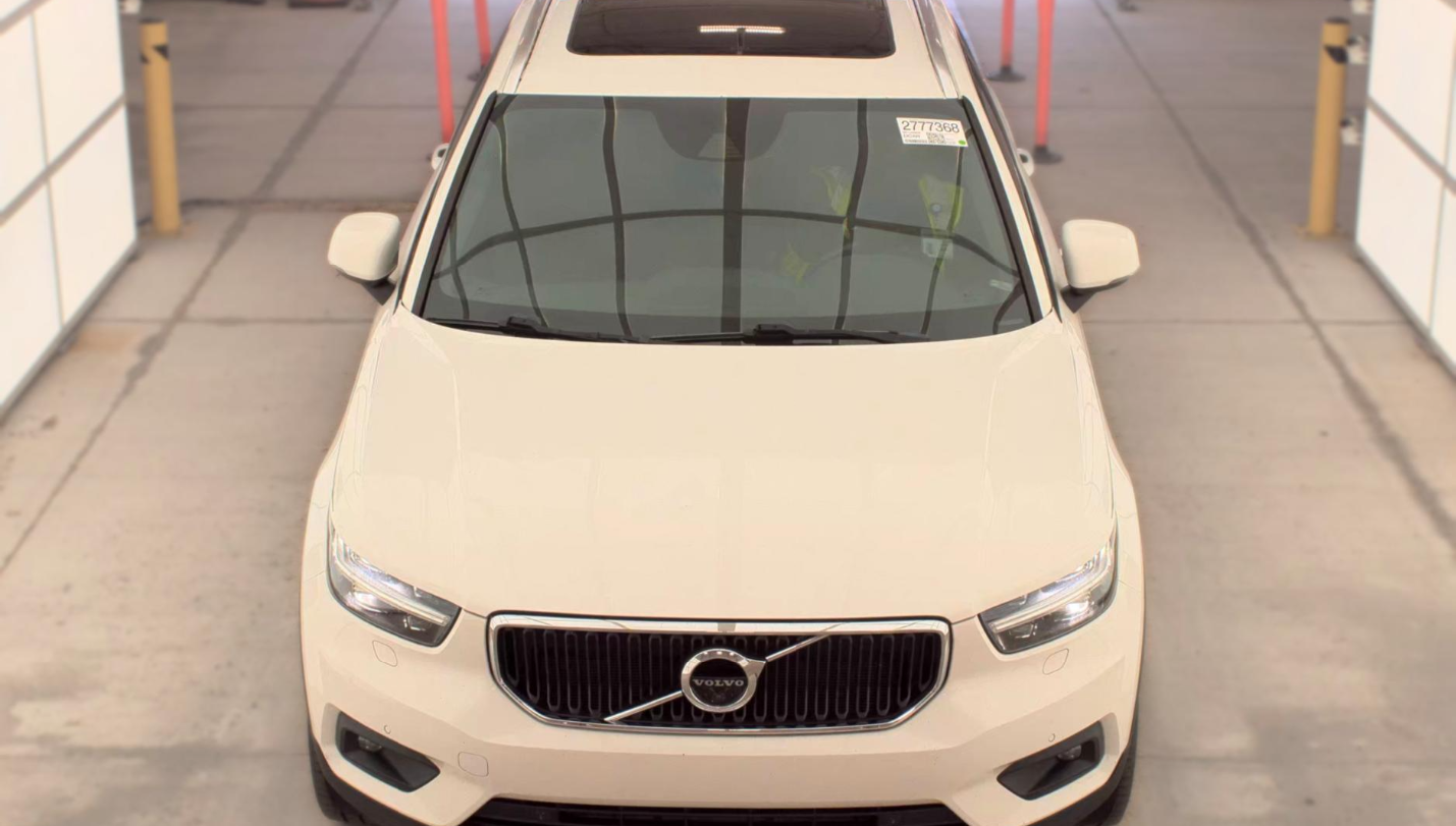2020 Volvo XC40 T5 Momentum